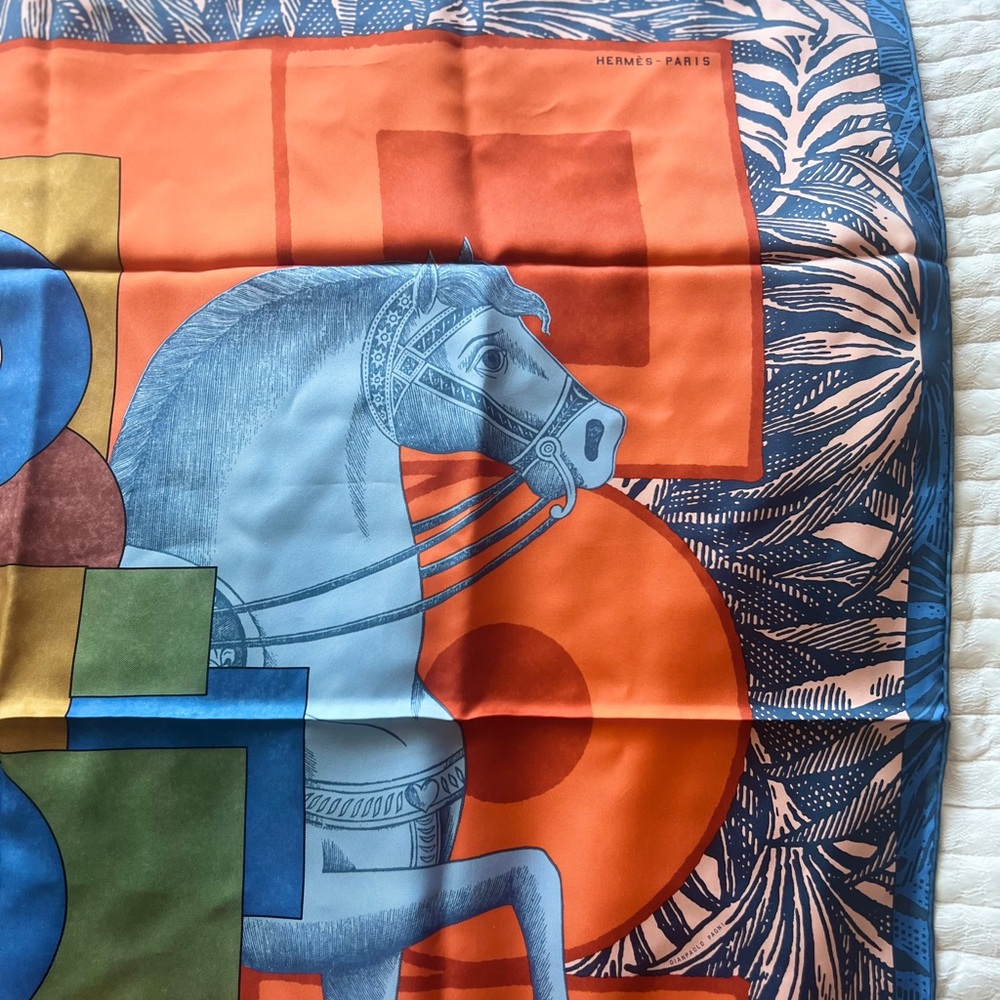 Hermes 90cm 100% silk Cavalier en formes - Picture 3 of 7